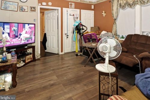 219 Lafayette Ave, Trenton NJ 08610-5601 exterior