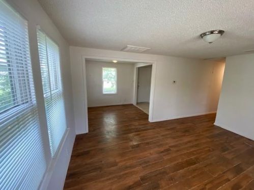 5604 Diaz Ave, Fort Worth TX  76107-5910 exterior