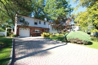 23 Candlewood Ct, Colonia, NJ 07067-1503
