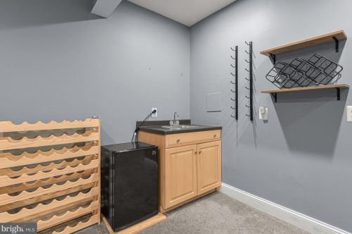 10871 Lockwood Dr, Silver Spring MD 20901-4514 exterior