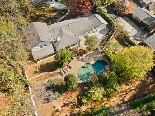 5700 Eden Roc Ln, Atlanta, GA 30342-1013