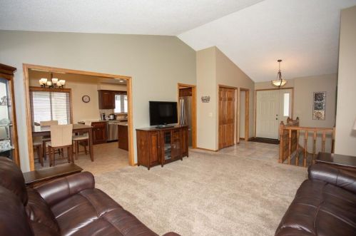 7873 28th St, Saint Paul MN  55128-4803 exterior