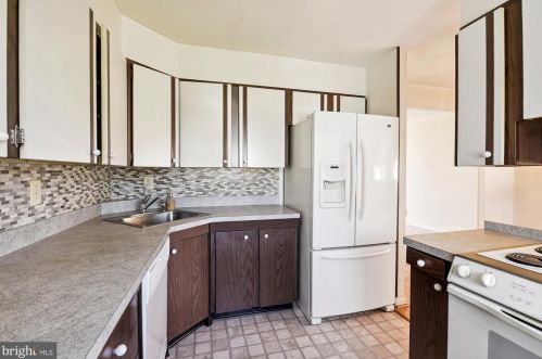 360 South Dr, Aberdeen MD  21001-3539 exterior