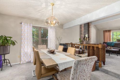 7556 Rosemary Cir, Englewood CO 80112-6421 exterior