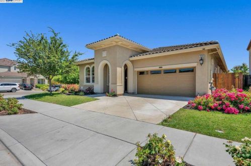 2650 Montelena Ct, Pleasanton, CA 94568-4858