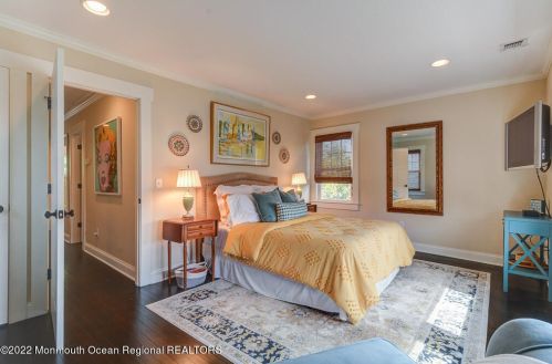 901 Sunset Ave, Tinton Falls NJ 07712-5031 exterior