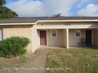 3605 Choctaw St, Bryan TX  77802-2206 exterior