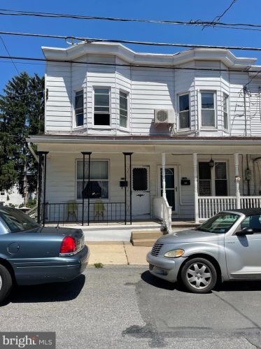 1734 Norwegian St, Primrose, PA 17901-2110