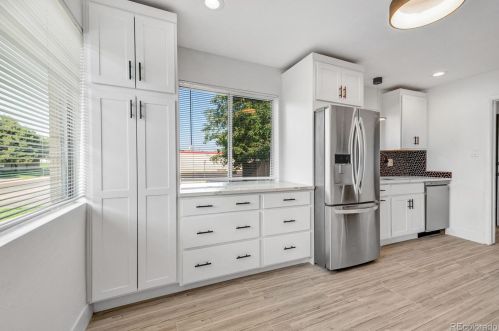 2000 Elk Pl, Denver CO  80211-1228 exterior