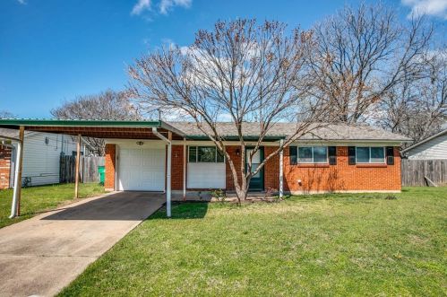 5928 Clovis Ct, Fort Worth TX  76148-3424 exterior