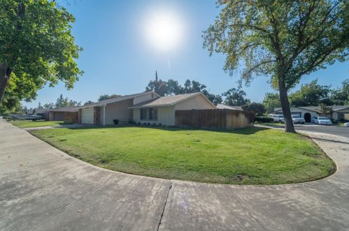 734 Columbia Ave, Merced, CA 95340-0921