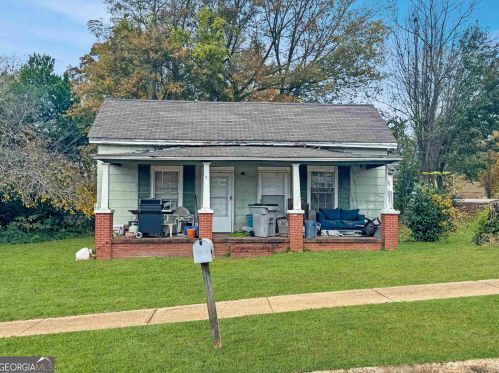 1300 Murphy Ave, Lagrange, GA 30240-5204