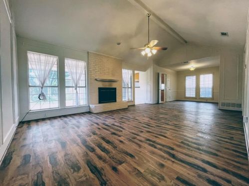 2116 Springwood, Carrollton TX  75006-2804 exterior