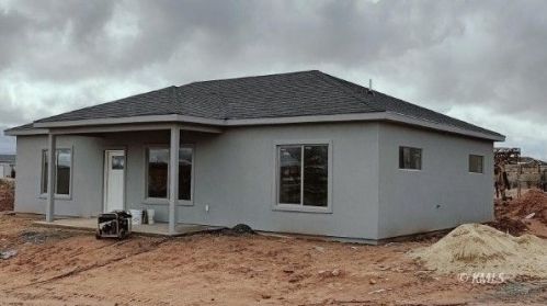 457 Navajo Dr, Kanab, UT 84741-6318