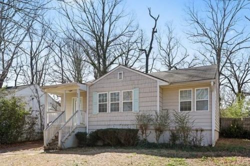 826 Blossom St, Atlanta, GA 30310-4616