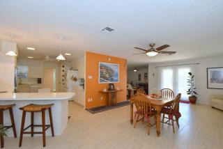 7615 Skyline Dr, Houston TX  77063-6219 exterior