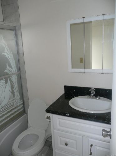 2525 Date St, Honolulu HI  96826-5437 exterior