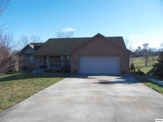114 Gallahad Ct, Pigeon Forge, TN 37876-3800