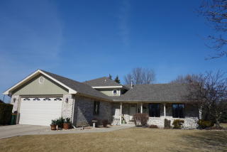 1106 Jennifer Ct, Romeoville, IL 60441-3300