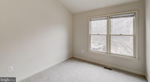 8731 Stone Hl Pl, Springfield VA  22153-1718 exterior