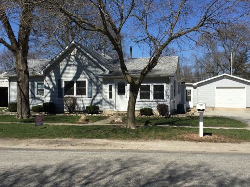 104 North St, Fisher, IL 61843-9768