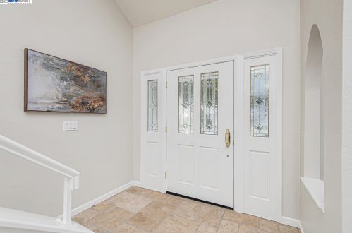 7483 Laurel Ct, Pleasanton, CA 94588-4862