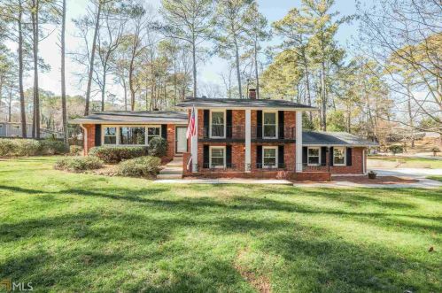 3709 Eaglerock Dr, Atlanta, GA 30340-4156