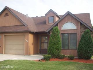 4805 Woodmark Ct, Fort Wayne IN  46815-6071 exterior