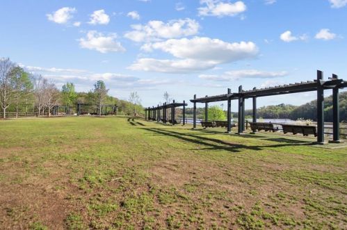 285 Brackenwood Cir, Atlanta GA  30328-2648 exterior