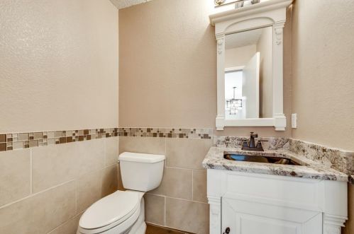 822 Clover Hl Ln, Cedar Hill TX 75104-7920 exterior