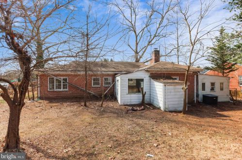 436 Northwest Dr, Silver Spring MD 20901-1435 exterior