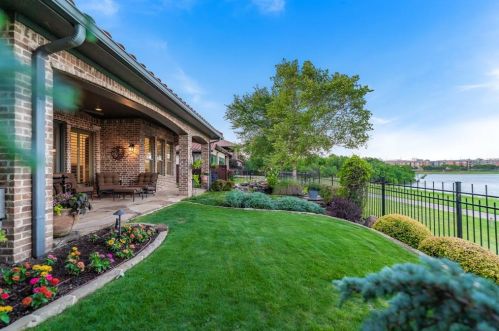 6600 Barcelona, Irving TX  75039-3043 exterior