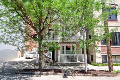 3519 Ravenswood Ave, Chicago, IL 60657-1013
