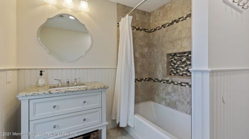 2 Barbara Ter, Middletown NJ  07748-1247 exterior