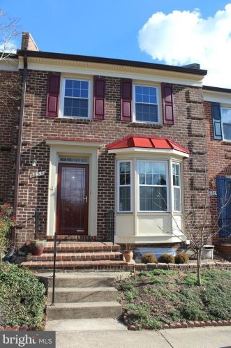 6834 Indian Run Ct, Annandale, VA 22003-5953