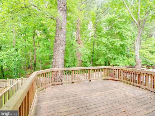8352 Luce Ct, Springfield, VA 22153-3318