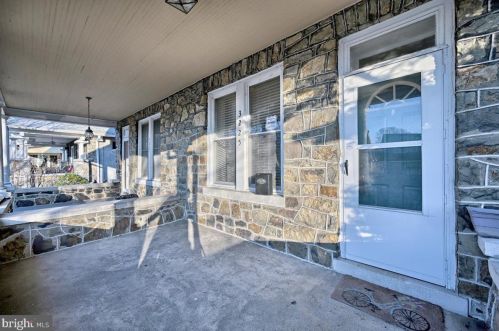 3225 2nd St, Harrisburg, PA 17110-1304