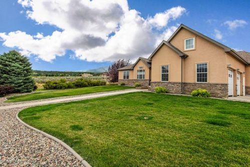 318 Meadow Creek Dr, Parachute, CO 81635-8920