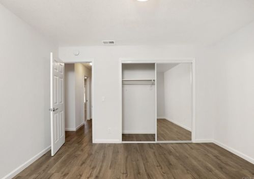 338 Plaza De Benito Juarez, Vista CA  92083-3549 exterior