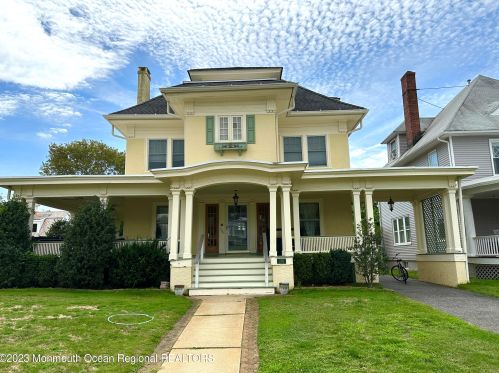 236 Allen Ave, Tinton Falls, NJ 07703-1019