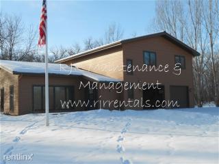1601 Woodvale Dr, Bismarck, ND 58504-3050