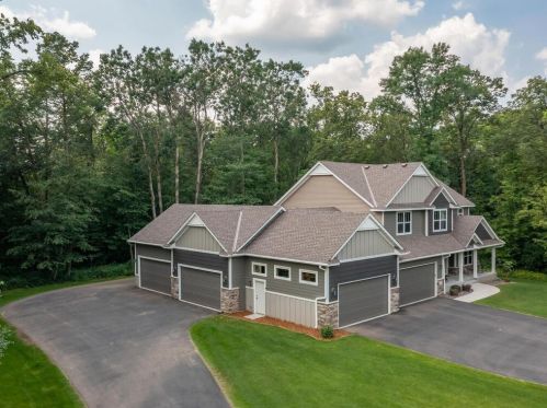 19841 Jeffrey Cir, Columbus, MN 55025