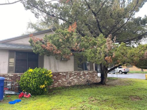 812 Middlecoff Ave, Modesto, CA 95351-3816