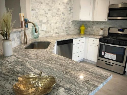 2013 Stein Way, Carrollton TX  75007-2214 exterior