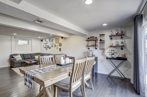 1246 Croke Dr, Denver CO  80260-5427 exterior