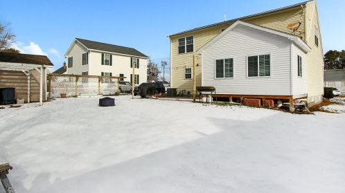 74 Nagle St, Nashua, NH 03060-4450