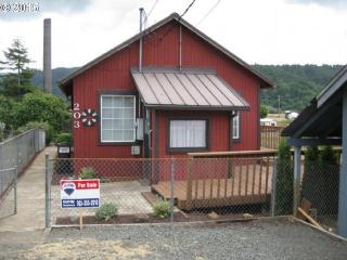 203 Acacia Ave, Garibaldi OR  97118-1207 exterior
