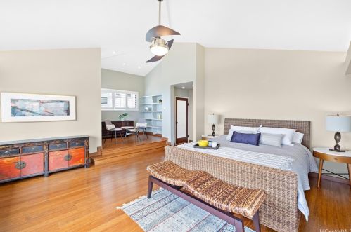 688 Kaulana Pl, Honolulu HI  96821-2533 exterior