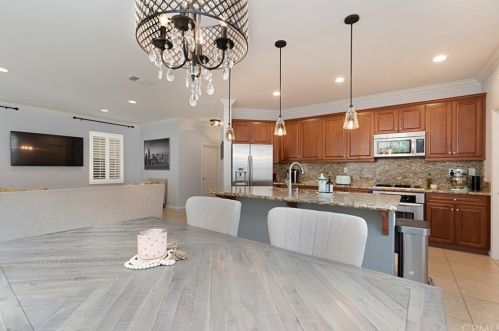 155 Pathway, Irvine CA  92618-8846 exterior