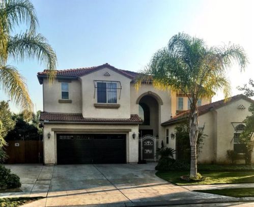 5844 Grove Ave, Fresno, CA 93727-6576